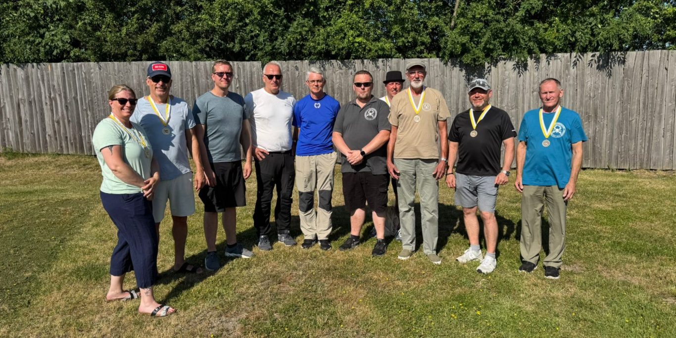 Das Bild zeigt von links: Pfaffenroth A., Wesnick C., Knight K., Wesnick J., Mysliwiec S., Lasar U., Pinkert U., Mier F., Schneider A., Litkin R.